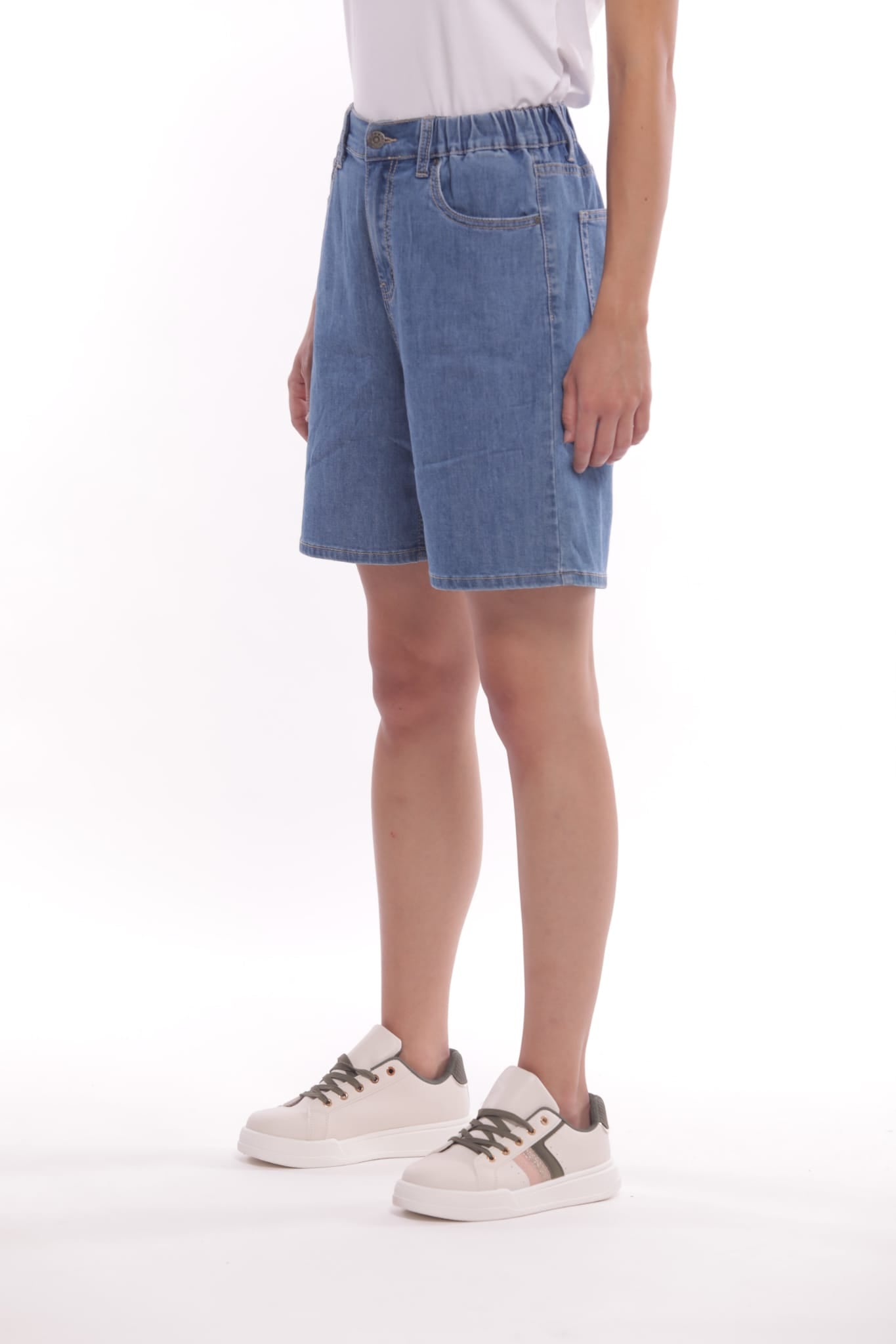 JEANS SHORT IN CHAMBRAY