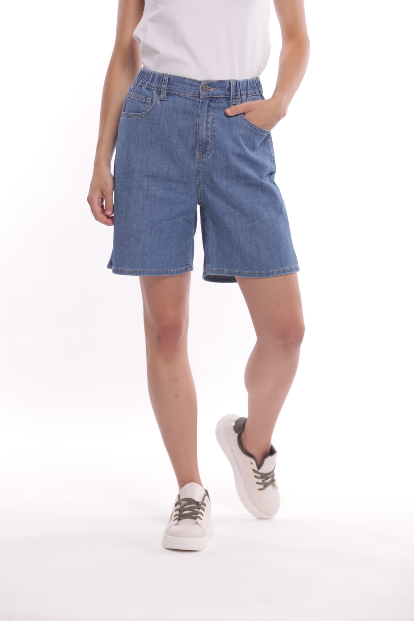 JEANS SHORT IN CHAMBRAY